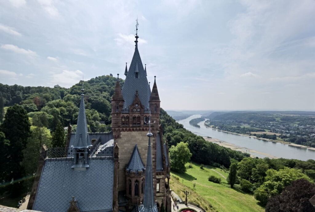 Schloss Drachenburg ist das Juwel im Siebengebirge, Besichtigung gegen Eintritt möglich