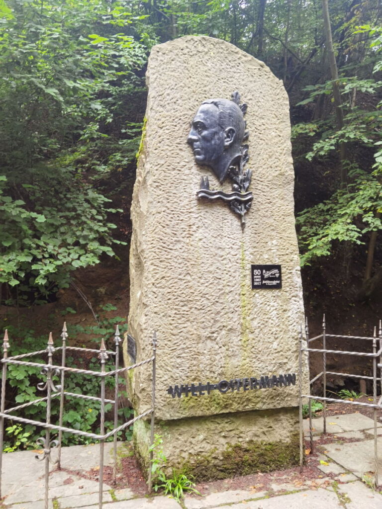 Das Willi Ostermann Denkmal im Nachtigallental