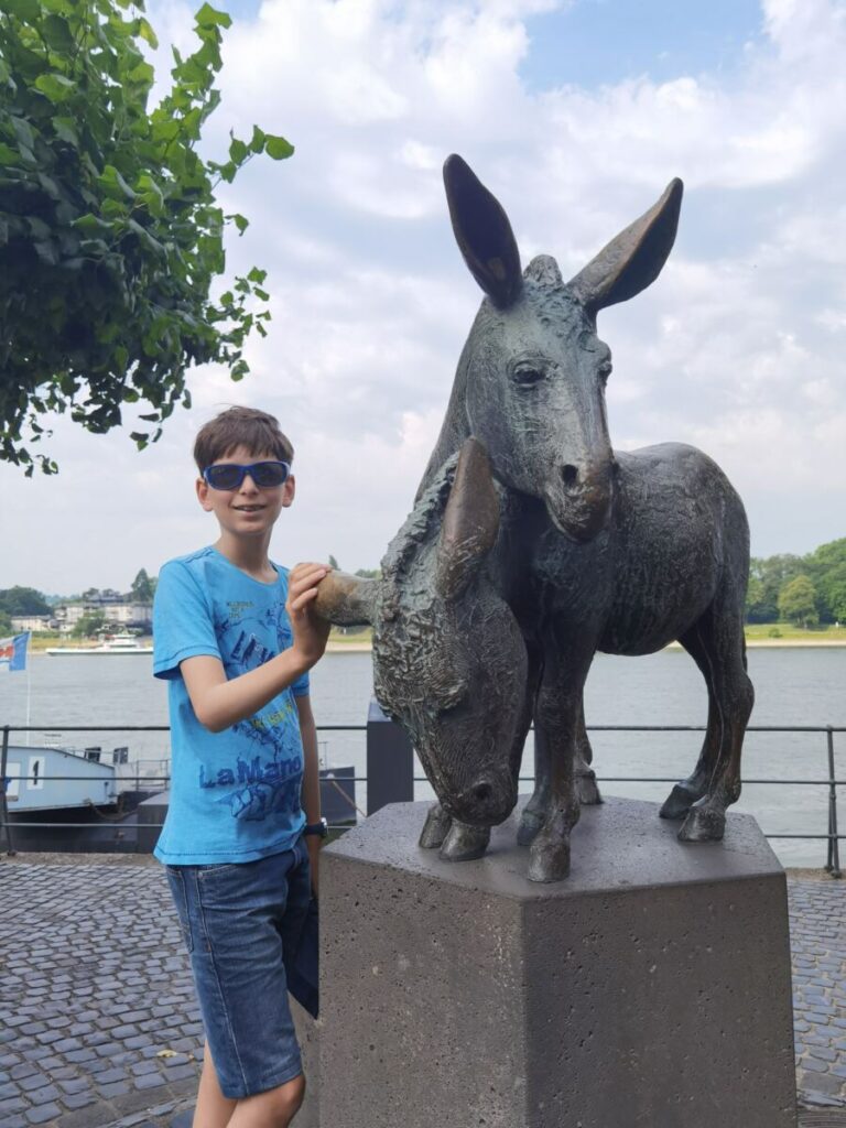 Königswinter Altstadt - der Esel gehört dazu